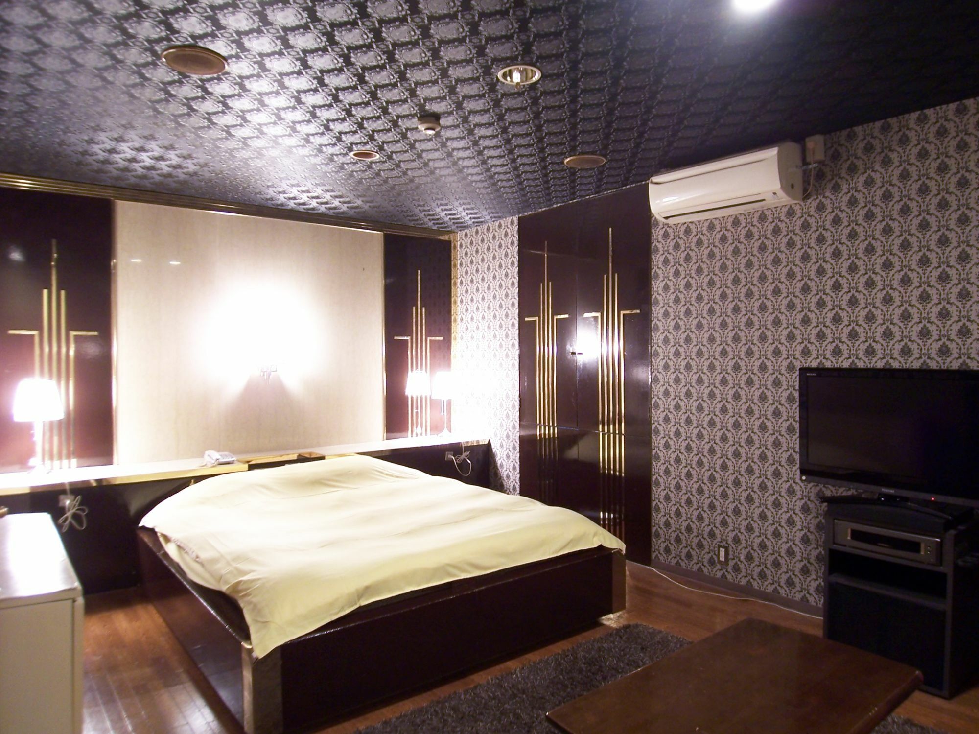 Hotel Pyramid (Adults Only) Himedži Exteriér fotografie